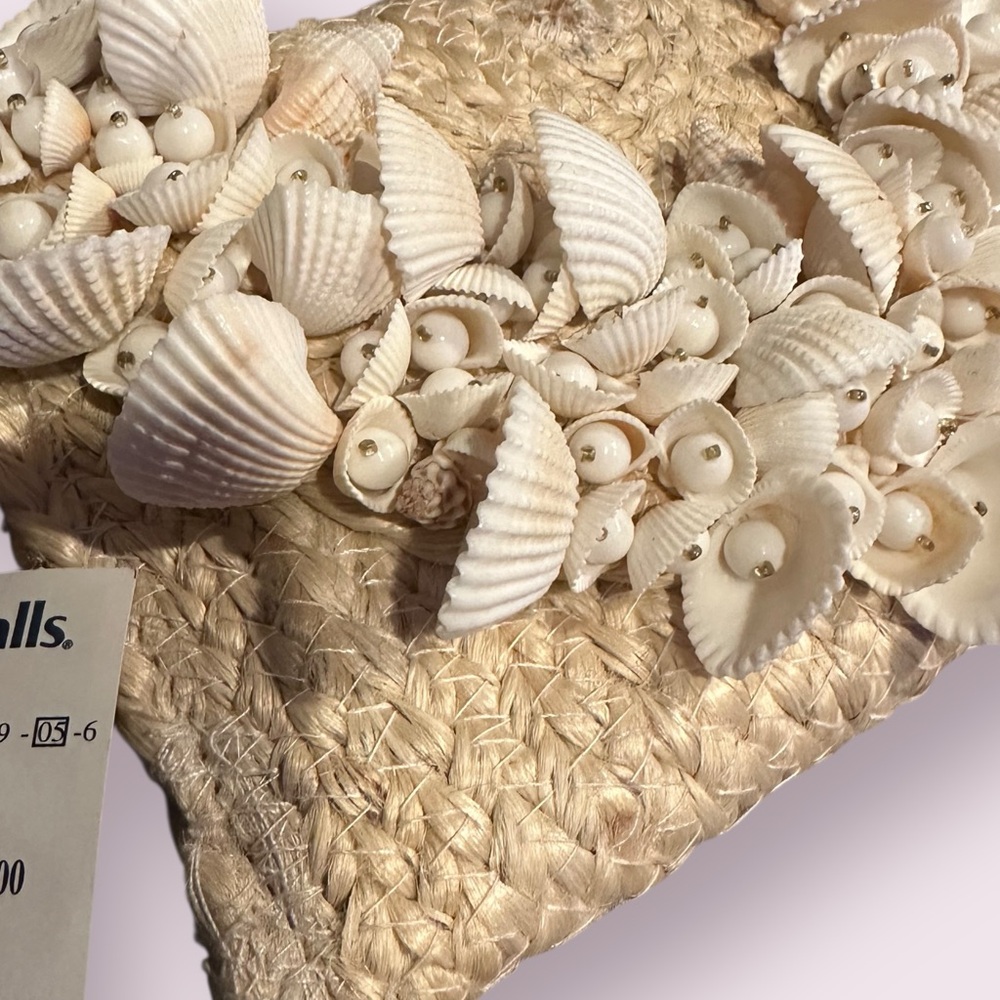 NWT Sigrid Olsen Tan Clutch with Sea Shell Embellishments - Picture 5 of 9